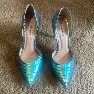 Steve Madden women’s size 9 iridescent pumps